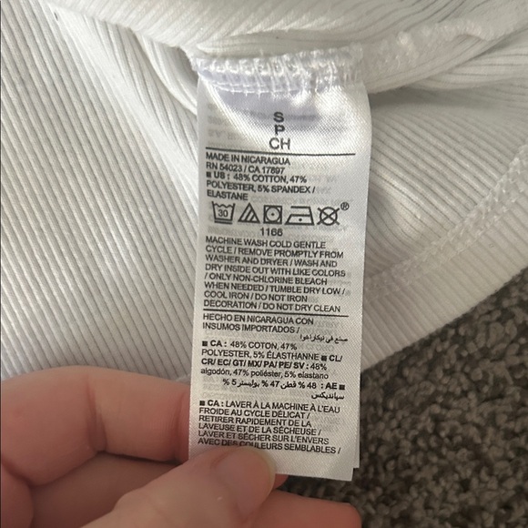 Cutesy Cropped Tank Top with Graphic - Picture 4 of 4